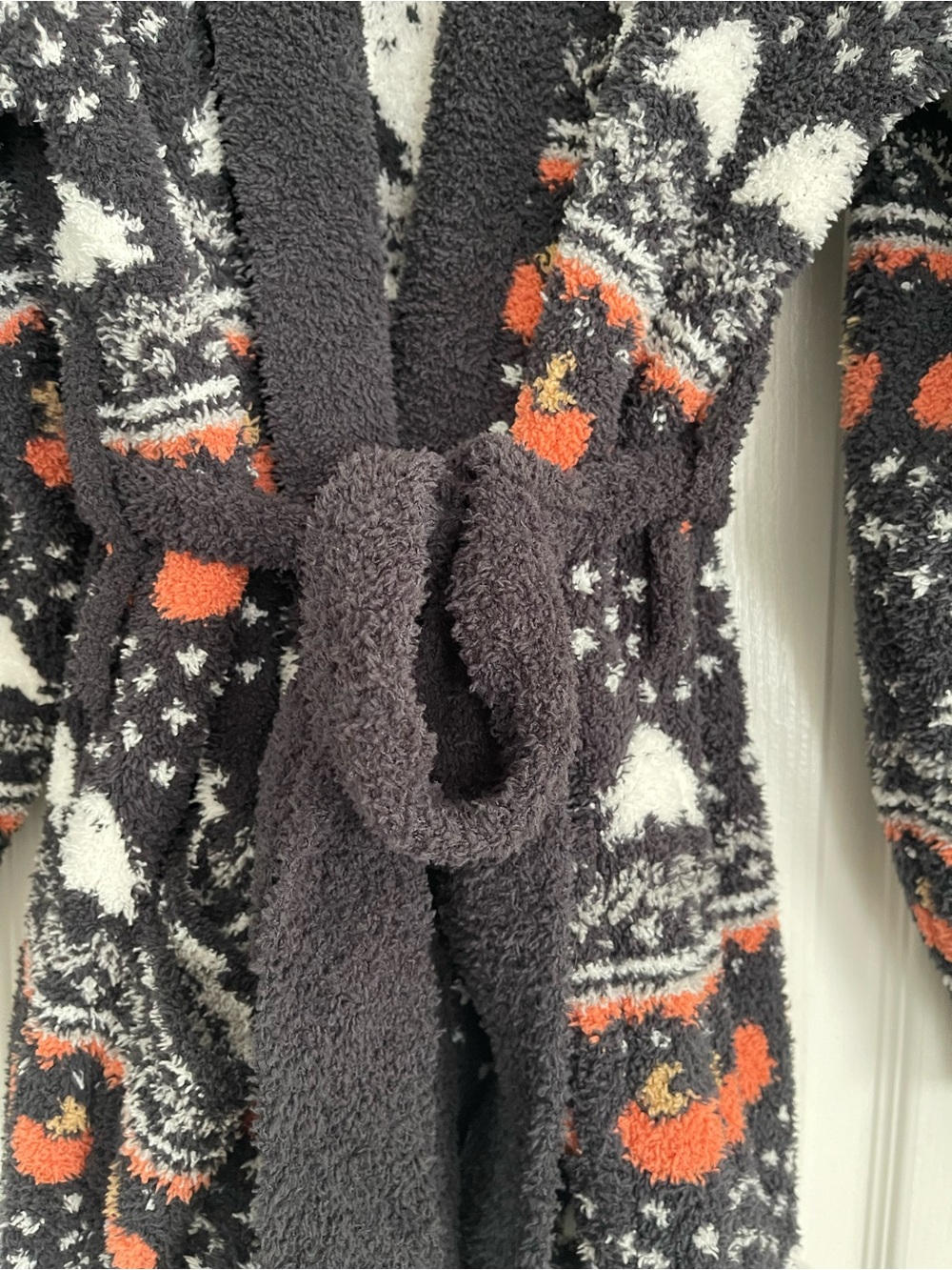 Pottery Barn Gus the Ghost Fair Isle Robe Size M Oversized Fleece Pumpkins Cozy - Picture 7 of 12